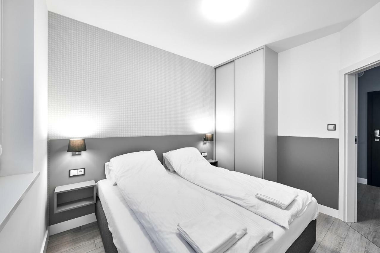 Między Jeziorami Apartament *
